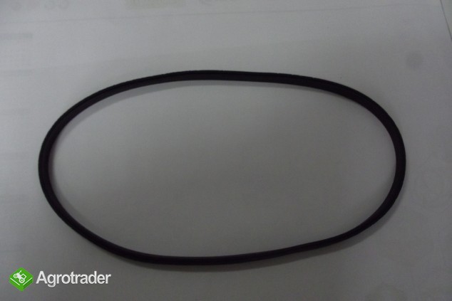 Uszczelka filtra powietrza średnia URSUS C 385 4,6 cylindrowy .   